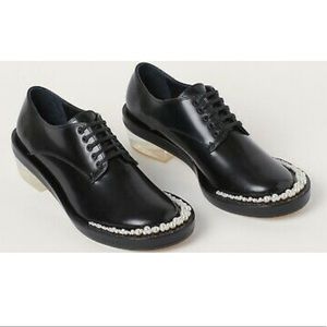 Simone Rocha x H&M Black Leather and Pearl Derby shoes / loafers